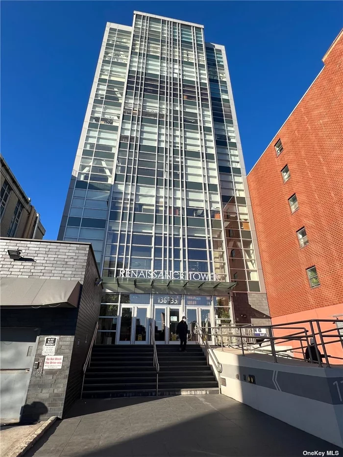 1, 055sq ft office space in Downtown Flushing for lease .Tenant pays maintenance fees ($1135/m) and electrical bills for the unit. Maintenance includes water, gas, and electricity for A/C and heating, master insurance, security and other common charges. Tenant pays property taxes.24-hour security guard service and 130+ indoor attendant parking spaces. Steps from #7 Subway, buses, and L.I.R.R.