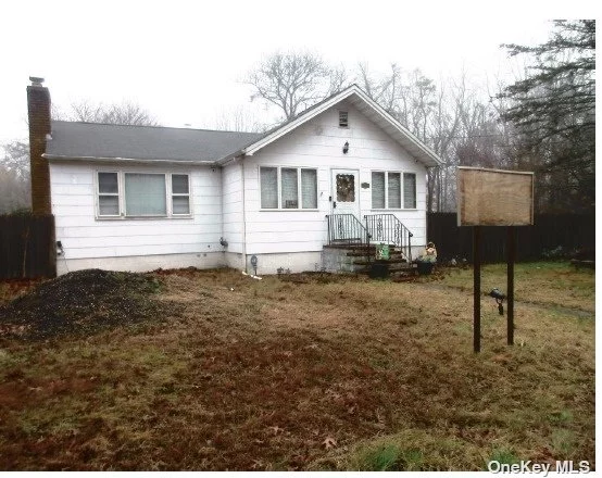 1/2 Acre lot - Cute ranch in need of some TLC offering 2 bedrooms 1 Bath plus cottage