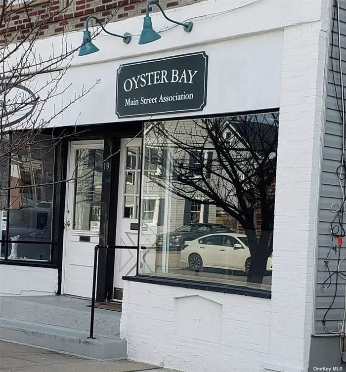 Store front located in downtown Oyster Bay - suitable for office type business. HEAT is INCLUDED! Tenant pays electric, first month rent, one month security and commission. Available for immediate occupancy!