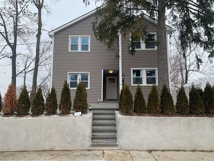 Totally Renovated 1 Bedroom, Full Bath, Eat-In Kitchen/Living Room Combo 1st Fl Apartment. Hardwood Floors Throughout. Washer/Dryer. Landscaping And Snow Removal Included. Off-Street Parking. Close To Train.