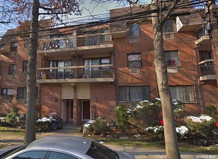 Location! Location! Location!. This 3 Bedroom And 2 Full Bath Condo On 3rd Floor In Fresh Meadows. Hardwood Floor Through Out. Build-in Washer/Dryer and Balcony . 1 Garage Parking Included. Very Convenient Location Close To School, Shopping And Transportation. Q65, 64, 25 And 34.