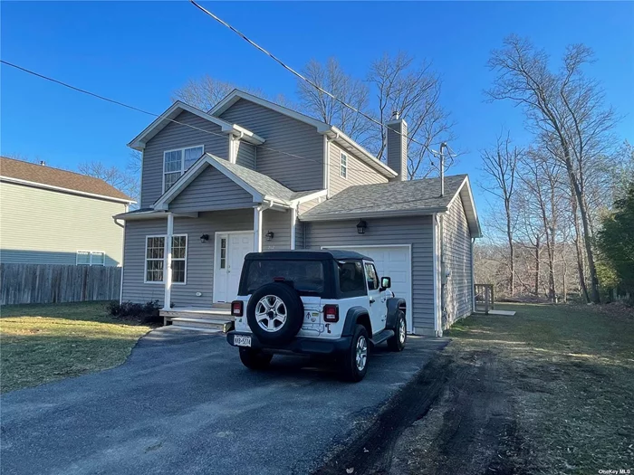 Check us Out!.. 9 Foot Ceilings And Oak Floors On 1st Floor. Large Eik With Quartz Counters. Full Basement With Ose. Cable Hook Up in Every Room, Raised Panel doors. 200 Amp Service, Hers Certified. Vinyl Siding With Double Hung Windows.