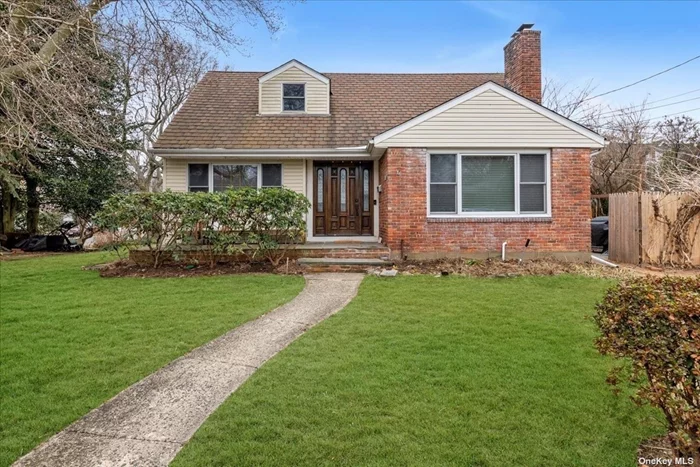 Charming and inviting renovated Park Section Cape on a beautiful oversized corner lot. Wood floors throughout the home in addition to renovated kitchen with granite countertops, full basement, two car detached garage, and new roof. Move right in!