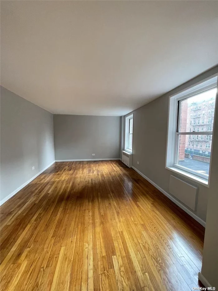 Beautiful elevator apartment near Queens Mall, Costco . Subway and buses. Laundry room in the building. Heat and hot water included. Income and credit check required. Minimum income is 64, 010/y. Credit over 700.