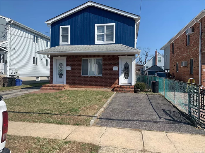 Beautiful sunny 2nd floor 1 bedroom, 1 bath, with dining room, large living room, kitchen, off street parking. Near Manorhaven Town Pool, park and beach.