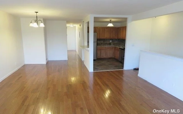 3 bedroom 2 bathroom apartment in the heart of Bayside Queens with parking spot available, washer, dryer, dishwasher and air conditioning. Hardwood floors, granite countertops, and a spacious living area. A few blocks away from LIRR close to Bayside Village, shops, restaurants, and local convenience stores.