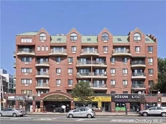 Newly renovated beautiful 2 bedroom & 2 Full Baths Condo, located in the heart of Downtown Flushing, Hardwood flooring, in-unit washer & dryer, 500 SF Terrace. Close to public transportation, #7 Train, Buses, LIRR, shops, restaurants and many more!