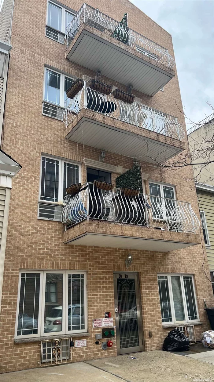 Location Location, two bedroom duplex with big private yard in the heart of Astoria. Free laundry room in the building, 1 block away from the subway.Close to shops and restaurants. Quiet block. Must see.