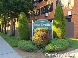 Newly Renovated Corner Unit On The First Floor. All Brand New Stainless Steel Appliances, Washer/Dryer, Granite Countertops, And Laminate Wood Floors. District 26 With Ps 203 / Ms 74 / Cardozo School Zoning. Bus Q27, Q30, Q88 And Qm1 Express Bus To City.