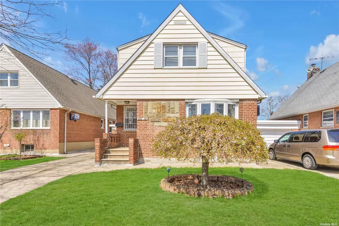 Just arrived- wonderful opportunity to purchase a detached expanded cape style home in prime Bayside neighborhood. This 4 bedroom, 3 full bath style home is set up like a mother/daughter- perfect for extended family. Convenient to shopping, transportation, easy access to all major highways. Won&rsquo;t last