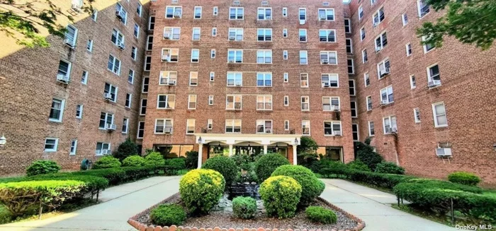 Spacious Studio in the heart of Forest Hills! Unit Features a Welcoming Foyer, Eat-in Kitchen, Bright Living Room, Windowed Bathroom. Well Maintained Building, On-Site Laundry, Excellent Location, Close to Transportation, Stores and Restaurants.