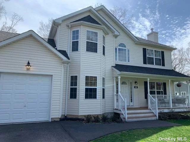 This Custom Colonial, Optimally Located Adjacent to SBU&rsquo;s South P Lot was Built in 2014 and Boasts Large Windows, and High Ceilings. Stretch Out in This Bright and Sunny 2100sqft Home. Enjoy the Open Floor Plan and Chef&rsquo;s Kitchen. Or Relax Out in the Tranquil Fenced in Oversized Yard. Other Features Include: 1 Car Attached Garage, Oversized Driveway, Plenty Of Storage, Possible 4th Bedroom, Office Space, Laundry Room, etc...