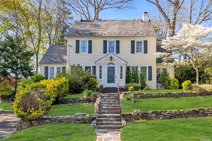 Perfectly located in close proximity to all, classic Munsey Park Colonial has been beautifully redone with an eye for style and functionality. 4 Bedrooms, 1.5 baths, lots of living space and stunning oversized property. Don&rsquo;t miss!