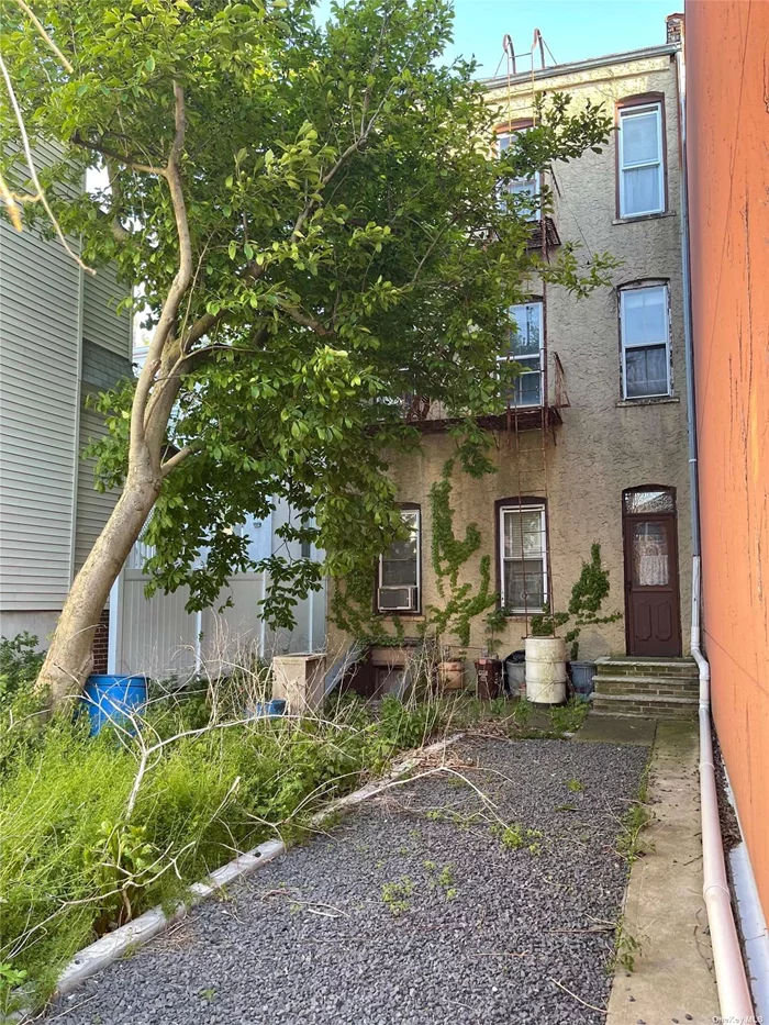 Rare opportunity to develop a multifamily apartment. Located close to public transportation and is in the heart of Maspeth where most renters are looking at the moment. Townhouse is brick built and needs work. Legal 3