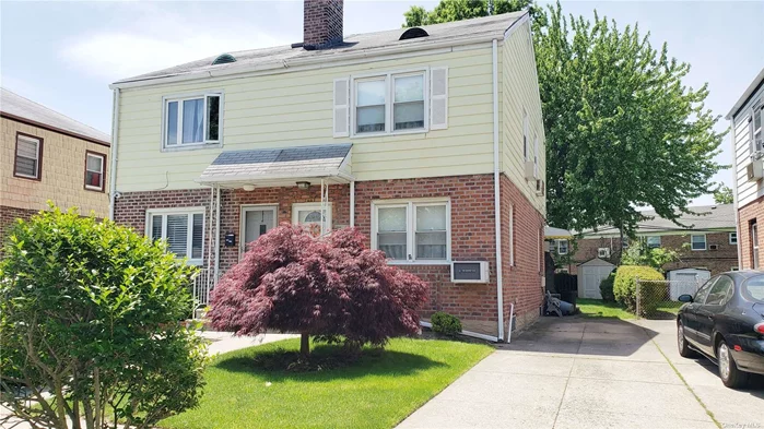 R3-1, 25x100, Semi-detached Colonial, B/D 29x16(Interior Sf 1, 024), Extra Room possible for Extension. Long Driveway and Beautiful Back yard, Quiet Neighborhood, Close to Peck Park, Shopping, Transportation Q31, Q17, Q88, 10 min to Main St, BIG POTENTIAL!!