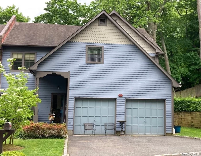 Nestled in the historic hamlet of Oyster Bay, surrounded by lush gardens sits this Large Corner Unit Rental. Open & airy rooms, cathedral ceilings, sunken living room, tons of closets, french doors lead to back patio. All new Wall to Wall carpeting. 2 Car Garage. Enjoy maintenance free living with all the comforts of a modern lifestyle.