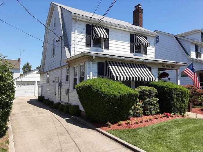 Great Location and Value in Mineola. Must See Quiet and Wide Street, Near Private and Public Schools, Long Island Railroad, Buses and Hospital. Features 3 Bedrooms, 1.5 Baths, Living Room, Formal Dining Room, Updated Eat-in-Kitchen and Hard Wood Floors.