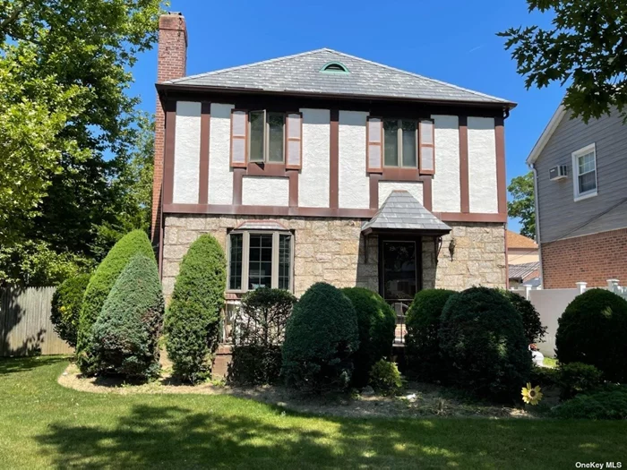 Huge Renovated 5 BEDROOM EXTENDED Colonial in the heart of Fresh Meadows. This Classic property with its elegant architectural design introduces on the first floor a large foyer, beautiful living room, spacious formal dining room, huge family room, half bathroom, and a custom-made kitchen with gorgeous granite countertops, and top-the-line cabinetry. The 2nd floor introduces 5 large bedrooms with a master bathroom and an additional full bathroom. Beautifully detailed wood floors are adorned throughout the house. This property has beautiful skylights, a detached garage, and Central air conditioning and is surrounded by beautifully landscaped gardens, flower beds, and shrubbery.