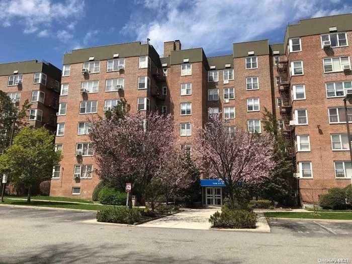 Ultra Spacious True 2 Bedroom, Located In the Heart of Bay Terrace Area. Maintenance Includes Electric, Gas, Heat and Re Tax. Convenient to Shopping, Transportation and All Major Highways.