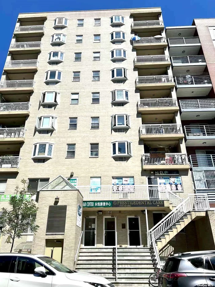 DOWNTOWN FLUSHING SOUTH-FACING UNIT. NET 801 SQFT. FORMAL 2 BED WITH A MASTER ENSUITE /2 FULL BATH/IN-UNIT LAUNDRY/LARGE LIVING ROOM/ HUGE SOUTH-FACING BALCONY/WALK-IN CLOSET. LOW TAX. THE OWNER PAYS ELECTRICITY ONLY, ALL OTHERS ARE INCLUDED IN HOA. All Information Is Deemed Reliable But Is Not Guaranteed. Buyer Is Advised To Verify The Accuracy Of All Information Independently