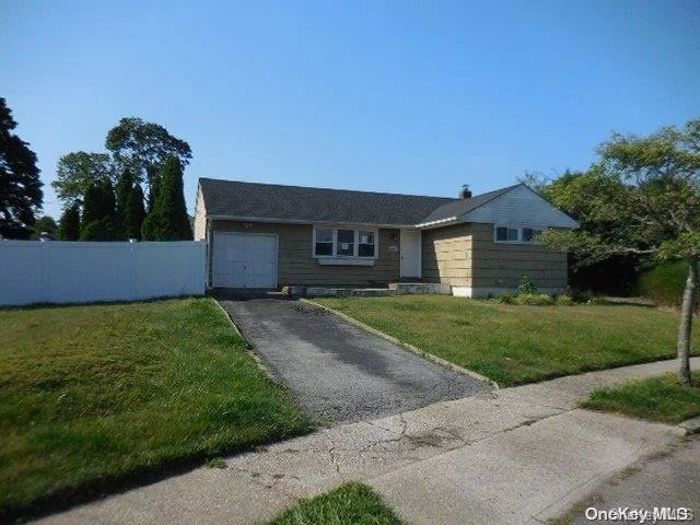 Nice Area! House will require an overhaul. Cash or rehab loan offers only! Cash Preferred.