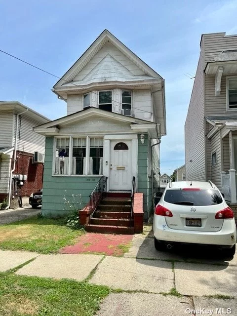 Great Location. Across from Forest Park. Detached Colonial with hardwood floors, stain glass windows, 3 Bedrooms and 1 Full Bath. Large private yard.