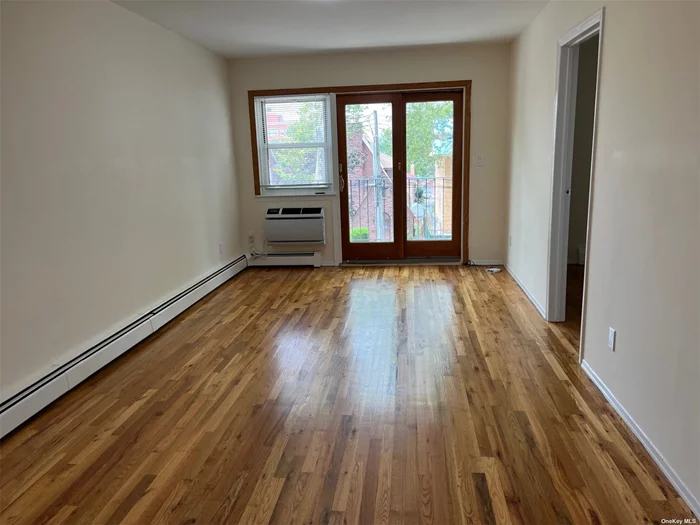 BEAUTIFUL NEWLY RENOVATED, ALL WOOD FLOORS, EIK, DR, LR, 3 BEDROOMS, 1 1/2 BATHROOMS & TERRACE MANY GREAT CLOSETS, VERY SPACIOUS AND BRIGHT. WONDERFUL, QUIET NEIGHBORHOOD. ENJOY LIVING IN THIS PERFECT, OPEN CONCEPT APARTMENT!