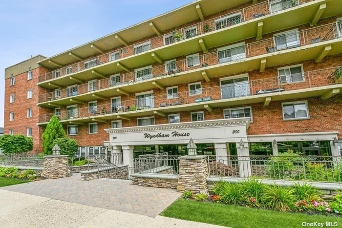 Upscale Wyndham House Co-Op Which Features Beautiful Inground Pool, Gym, Laundry On Each Level. Wood Floors, Oversized rooms , Maintenance Includes Heat, Water, CAC, Taxes and All Common Area Costs.