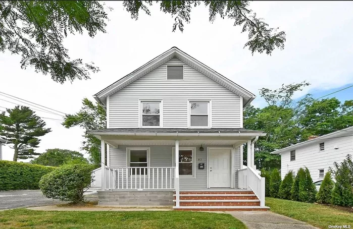 Newly renovated 2 family house in Port Washington. Excellent condition Walk to LIRR station within 4 min and close to all. Sunny and Bright, located in a quiet nationhood. Great for investment. Priced for sale !