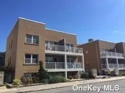 Winter Rental--Furnished 1 bedroom condo across from the beach & boardwalk. Great location close to Ocean, shops, restaurants & LIRR. Balcony plus building has an Oceanview rooftop deck. Nice kitchen & bath. Landlord may accept 1 pet. Sept. 1 to June 15, 2023 occupancy.