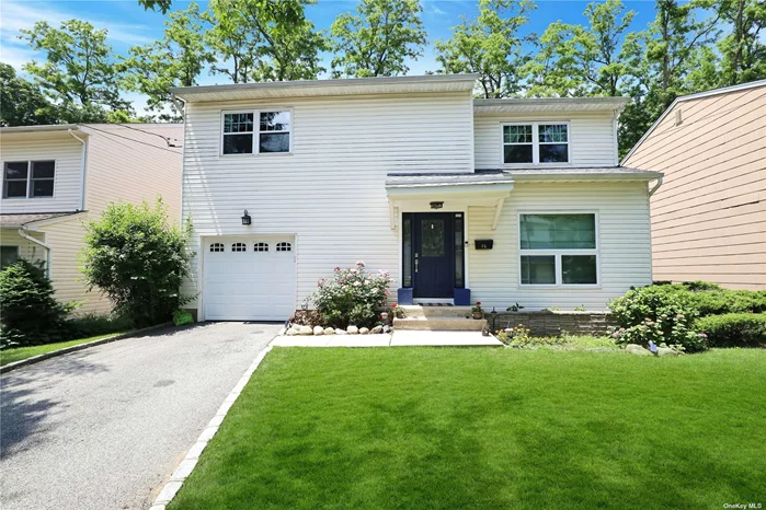 Immaculate rental home in the Roslyn school district. Approx. 3000 Sq Ft of updated interiors on a quiet street with close proximity to shops, schools, LI Expwy and public transportation. One car Garage, Private Driveway and Manicured Backyard.