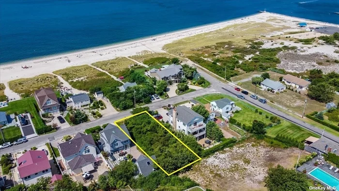 Build the house of your dreams on this newly available LAND lot in the picturesque hamlet of Mattituck. This 50x150 parcel is just steps from private Breakwater Beach and close to town and shops. With close proximity to Route 25, or Main Road, the North Fork winds through farmland, vineyards and homes established before the American Revolution. Incredible opportunity to live by the beach in this private community. Construct a primary residence or vacation home in this amazing hamlet within Town of Southold.