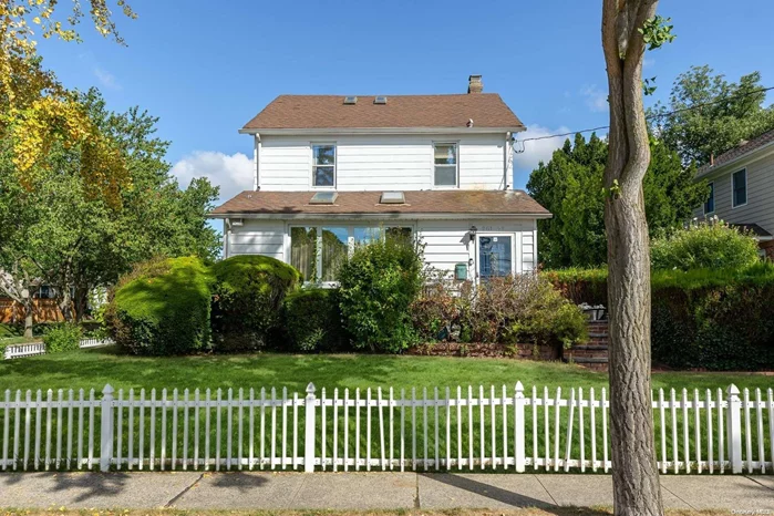 Pristine, totally renovated colonial centrally located in the heart of Floral Park/ Glen Oaks. Many Andersen windows bring so much sunlight to the house. Kitchen with granite countertops and an island in the center of the home. First floor is open, spacious and bright makes it an entertainer&rsquo;s delight. Oversized corner property with 2 car garage. Beautifully landscaped with an oversized deck. Lower level has an outside separate entrance. Fully timed with a lot of storage room. Famous school district #26. Close to public transportation. Minutes from NYC. Must see!!, Additional information: Appearance:Mint, Interior Features:Marble Bath, Separate Hotwater Heater:Yes