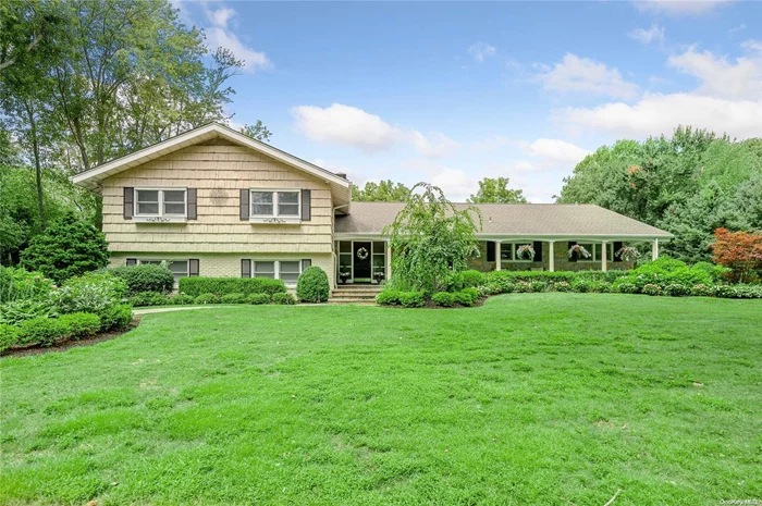 Welcome to your future home in the premier area of Roslyn Harbor. This nearly 3, 700 sf split ranch home exudes tranquility overlooking a pond on quiet Engineers road. The 1 acre lot gives you plenty of room to sit back, relax and enjoy your turn key home. This beautiful 5 bed, 4.5 bath home boasts a tuscan themed kitchen with high end appliances. Bathrooms include floor to ceiling marble with the primary bedroom ensuite having a huge waterfall shower. Beautiful hardwood floors throughout the bedrooms, living and dining room. Make your way to the oversized tv room that leads into your huge and very private backyard with Engineers Country Club as your neighbor. Some of the improvements include a gas generator, water filtration system, 4 zone Central AC/Gas heat. Taxes are $26, 289 including village., Additional information: Interior Features:Marble Bath