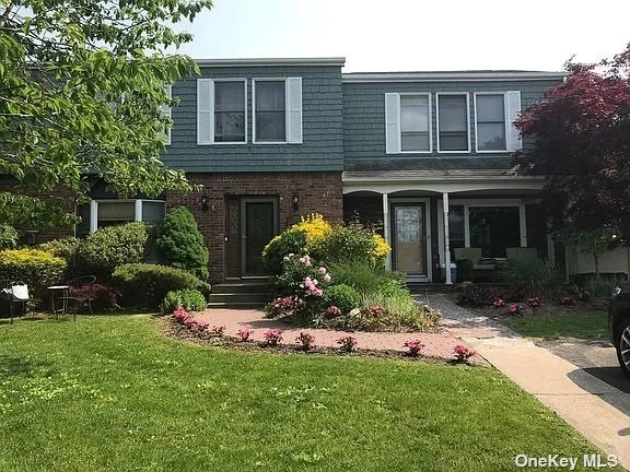 Beautiful 3 bedroom, 1.5 bath house in Sayville! Bonus finished basement! Huge backyard and charming neighborhood. Super close to LIRR. New washer and dryer in unit. Landlord pays for water/garbage. 2 bedrooms upstairs and 1 office/rec room in basement.