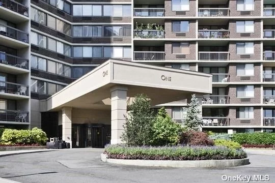 Stunning large two bedroom two bath apartment on 17th floor with city views. Large center island kitchen open concepts. Renovated Excellent condition. Health club membership included for one. Luxury Doorman gated community.