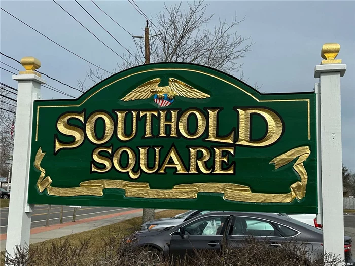 High Visibility Location In Southold&rsquo;s Most Successful Business Location. High Traffic, Great Landlord, 1200 Ft Immediately Available & Additional Adjoining Unit Also Available For A Total Of 2400 Contiguous Sq Ft. Great For Doctor, Dentist, Lawyer, Professional, Retail, Hair Salon etc.