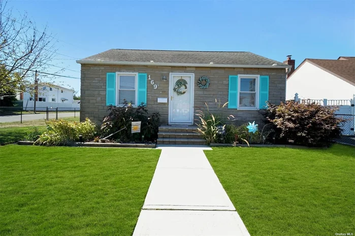 Welcome To Venetian Shores And The Heart Of Lindenhurst! This Charming Ranch Is Just A Few Blocks From A Private Beach, Park With Playground, Picnic Area, Live Concerts At The Beach Hut And More! Come Into The Formal Living With So Much Natural Light And Updates Including Granite Countertops, New Appliances, Etc! All This With Amazingly Low Taxes! Also Includes Central Air, Ig Sprinklers, 1.5 Detached Garage, Surround System Throughout, And Newley Insulated Attic. Don&rsquo;t Miss Out On Owning Like You Are On Vacation All Year Long!