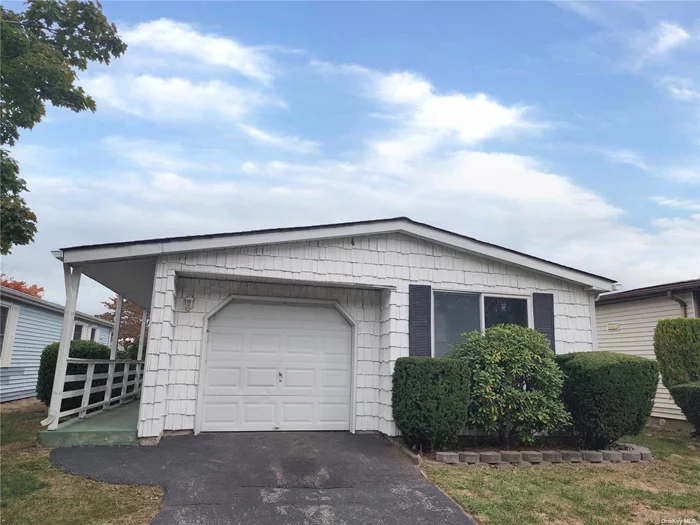 Come and See this wonderful Manufactured Home located in Greenwood Village. 55+ and over Gated Community. 6 Rooms 2 beds and 2 bath, Sliders to Rear Deck. Close to shopping, transportation and major roadways.