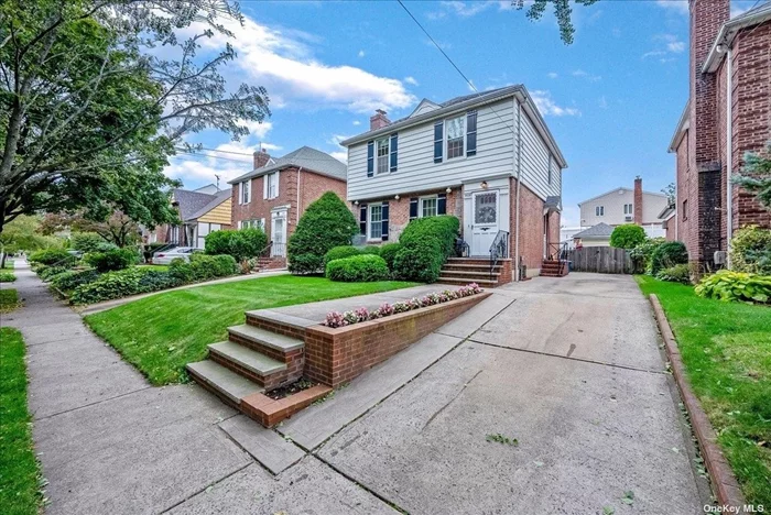 MOVE IN READY! This fabulous colonial in School District 26 is waiting for you, don&rsquo;t miss out! Living room with fireplace, dining room and gorgeous eat in kitchen with half bath on the first floor. 3 large bedrooms upstairs with a full bath. Basement has tons of storage, laundry and finished family room. Large lush back yard is perfect for entertaining and gardening. Near transportation and shopping.