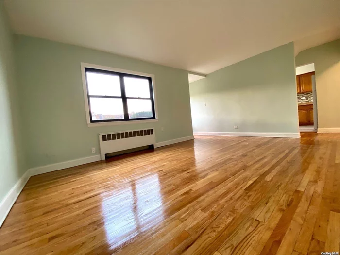 FIRST FLOOR Newly RENOVATED- 2BEDROOMS .LARGE KING BEDROOM.Upgraded Electric Panels. Pets friendly. NO FLIP TAXES. Laundry Rooms .You can sublet after 2 years .pets friendly. DTI 30%, Additional information: Appearance:Excellent, Interior Features:Lr/Dr