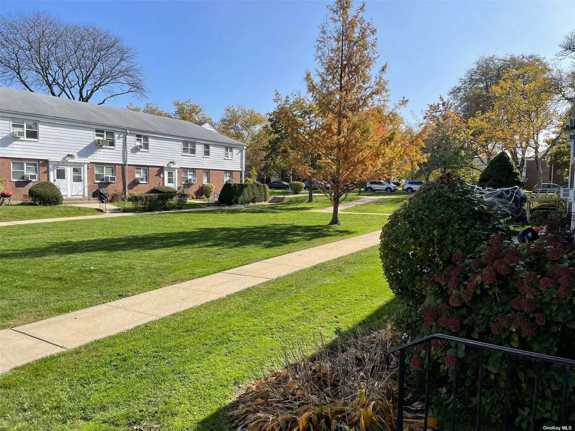 Ground level unit tucked away in the corner of one of the courtyards. Beautiful views out your front window will let you enjoy your new home in peaceful tranquility. Convenient to all amenities including shopping, restaurants, and public transportation. Just a couple of blocks from Alley Pond park and Tall Oak Playground. Large parking lot behind the building is available with a permit with plenty of on-street parking. Cat&rsquo;s and all pets in tanks are welcome.