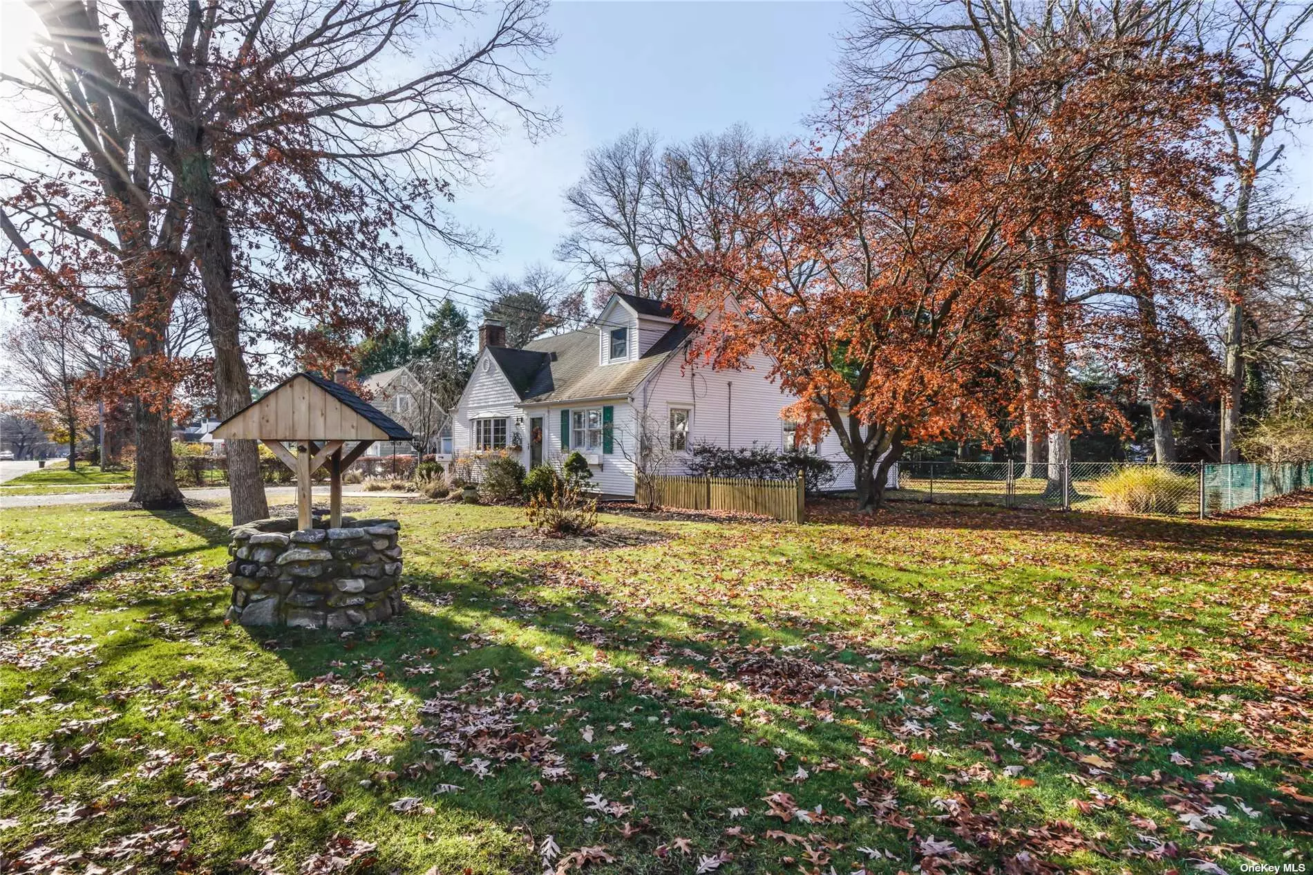 Quaint Brightwaters Home is the Perfect Combination of Charm and Renovation. Living Room with Cozy Fireplace. Completely Renovated Kitchen made for Gathering, Sunporch with Built-Ins and French Doors to Backyard. This room can be utilized as a Dining Room/Home Office/Den, Adorable Mudroom, Full Finished Basement with Tons of Storage. Attached 1 Car Garage. Private 100 x 150 Backyard. Brightwaters Amenities include Town Docking, Private Beach, Summer Camp and More. Gem!