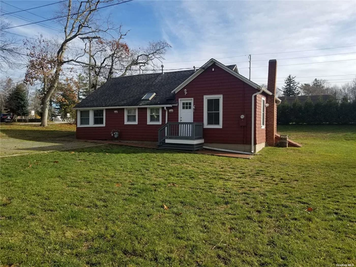 North Fork country cottage. Cute and cozy and completely renovated. Two bedrooms and one bath. Close to all.