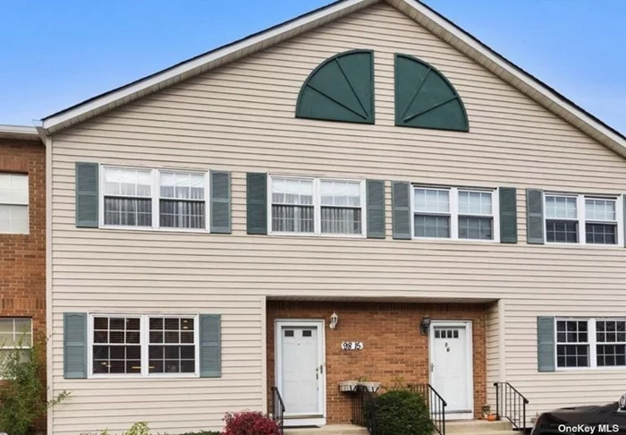 Location, Location, Location! Excellent opportunity to own one of the largest Condos in Valley Stream. Commuter&rsquo;s delight. Steps to LIRR/Bus. Great community with pool, 2 car parking, Low maintenance & low taxes. Bigger than some homes.  1st Fl Entry Foyer w/cl 1st Floor Entry Foyer w/closet , 1/2 Bath, Eat In Kitchen, Dining Room, Living Room With Sliders Out To New Deck, 2FL Primary BR w/FBTh, 1BR, 2BR, FBth, Basement:Finished