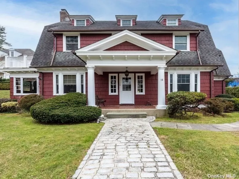 Prime Village of Plandome location - Quintessential Plandome Center Hall Colonial with 6 bedrooms, 3.5 baths, living room w/fpl, formal dining room, office, family room, eat-in kitchen, and .5 bath. Magnificent 1/2-acre. Make this your own!