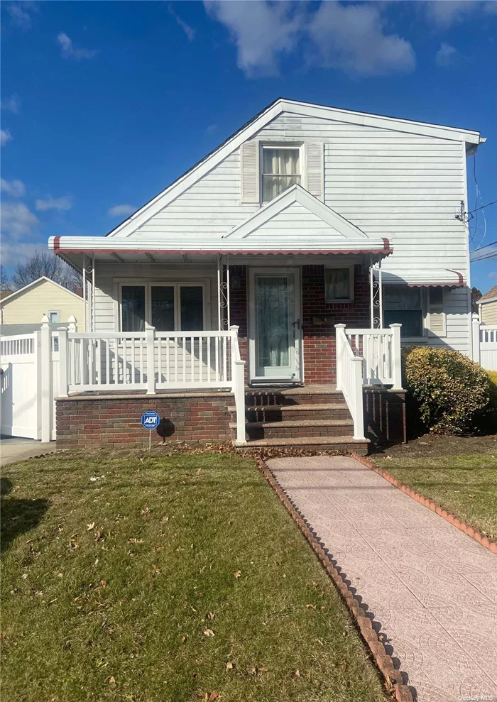 4 bedroom, 2 bath, Cape Style Home. Finished basement, corner property. Property located near all public transportation, schools & shopping. Seller is MOTIVATED TO SELL AND OPEN TO ALL OFFERS !