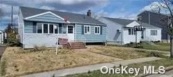 This is a fully renovated house, eat in Kitchen w/ granite countertop, New appliances, plumbing and electric are completely new, New gas efficiency Combi boiler. New Roof. Very close to The Freeport Marine. Restaurants, Bars and other facilities.