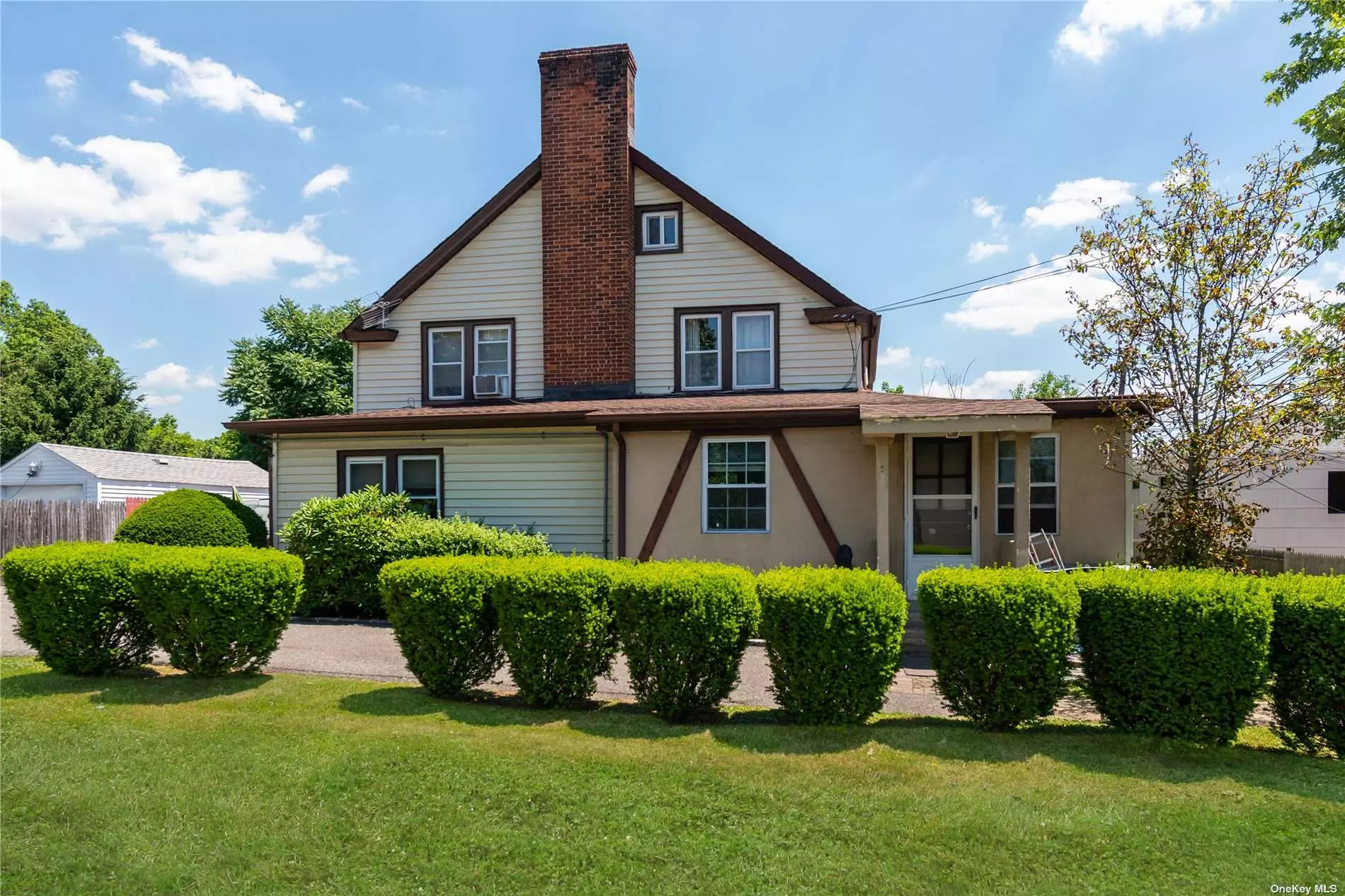 A one bedroom on the first floor, separate entrance into a nice kitchen. Livingroom, all hardwood floors both in the bedroom and living room, close to everything-parking!!