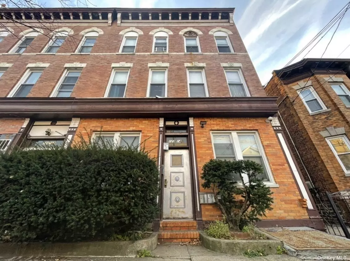 6 unit multi-family, Cap Rate 6%, Close to Flushing, shops and public transportation. All units have been renovated with Top-of-the-line Appliances, Decorative tilework, High ceiling with Ceiling Fans, Ductless Air conditioners, New Boiler and Roof and Heating system, Backyard with 1 Car Garage